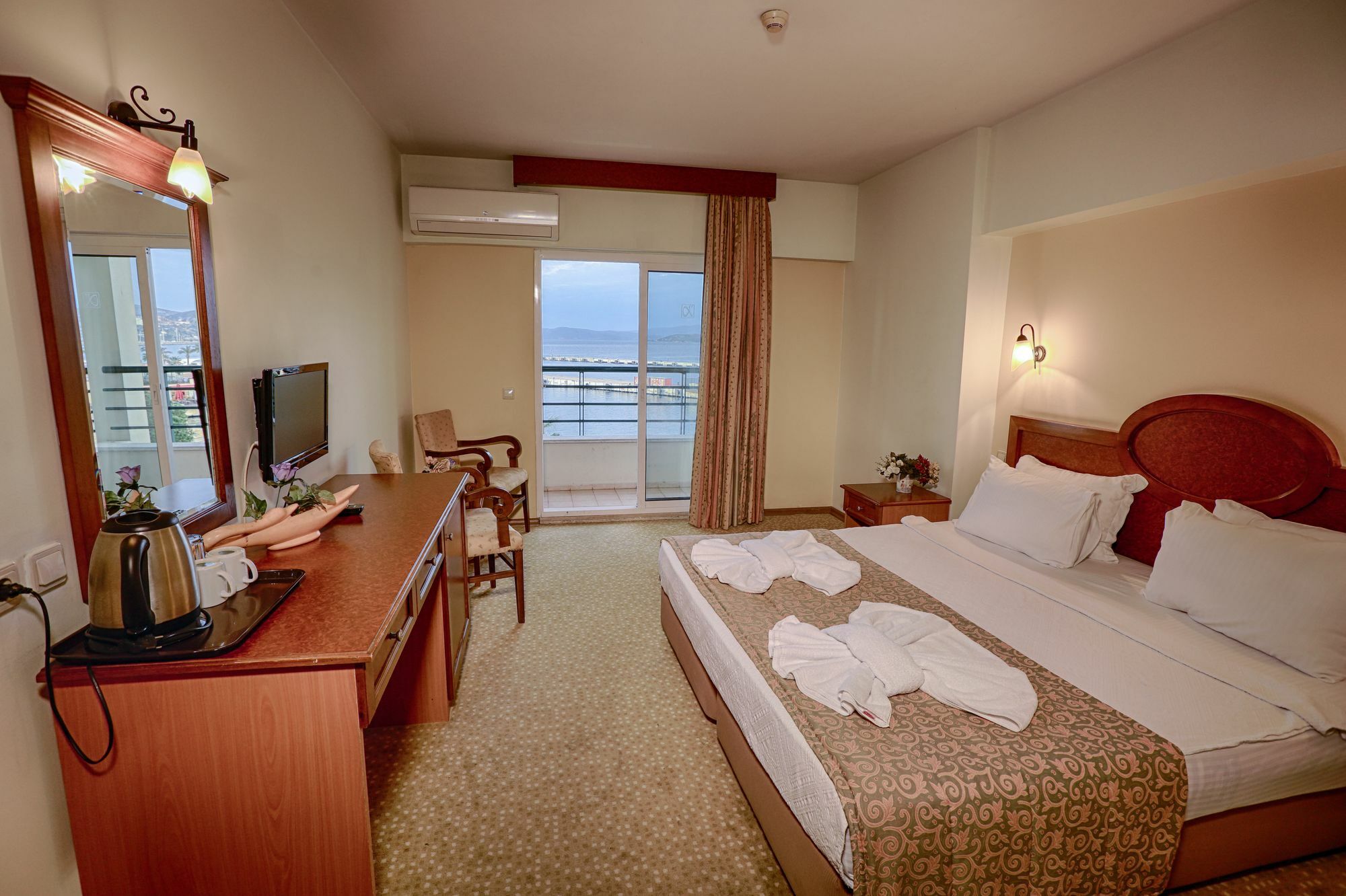 Kayhanbey Hotel Kusadası Kültér fotó