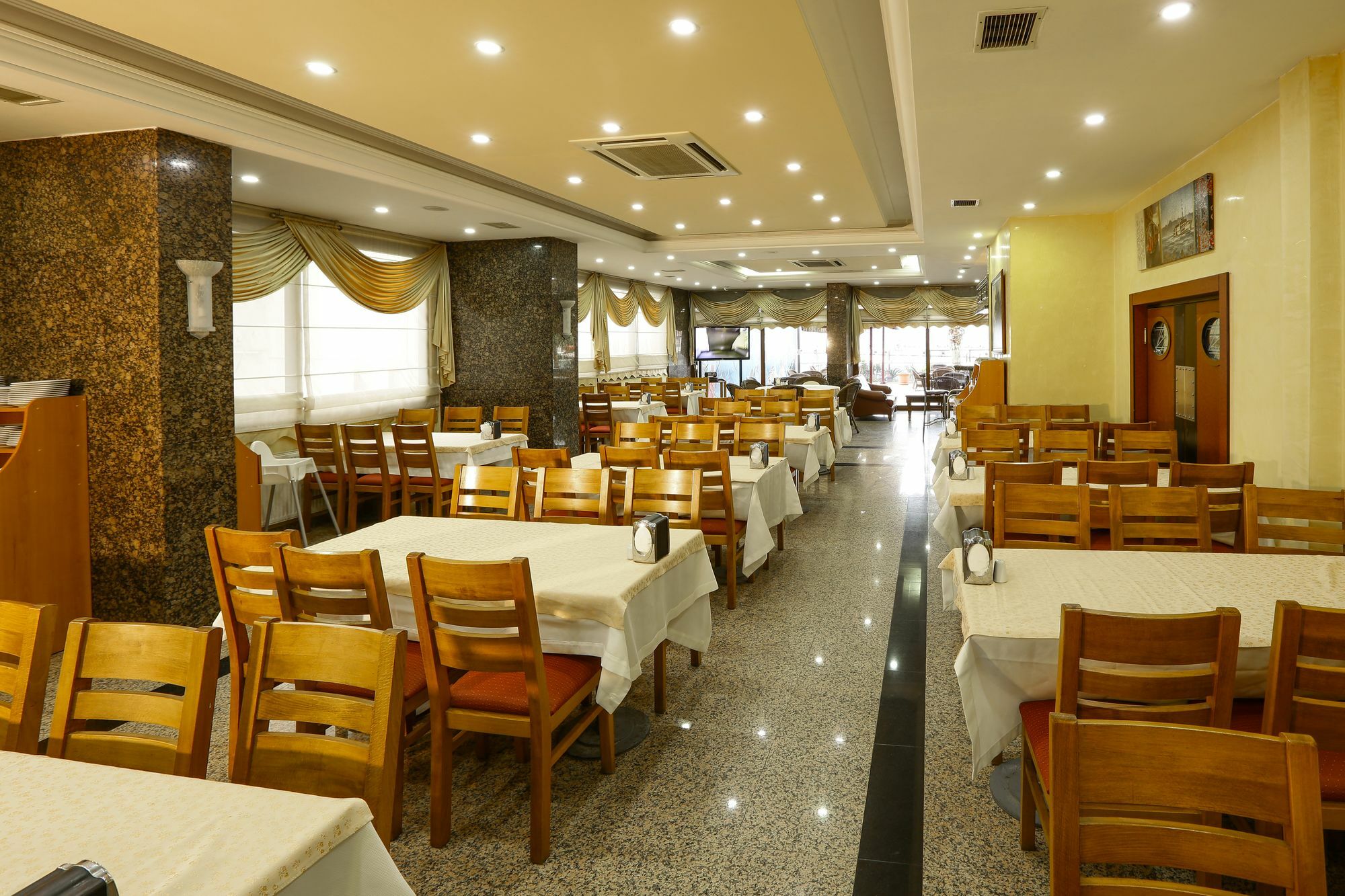 Kayhanbey Hotel Kusadası Kültér fotó