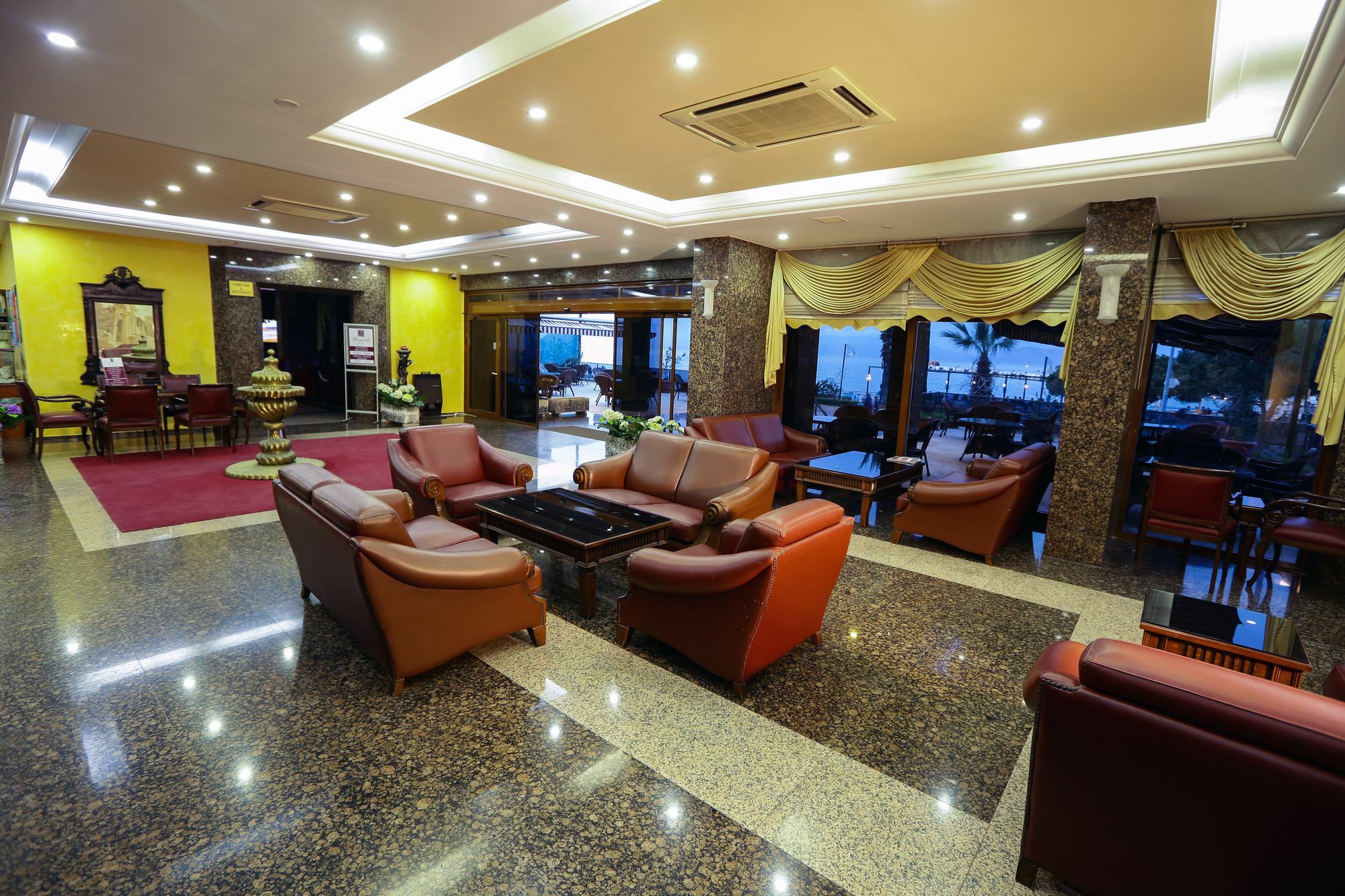 Kayhanbey Hotel Kusadası Kültér fotó